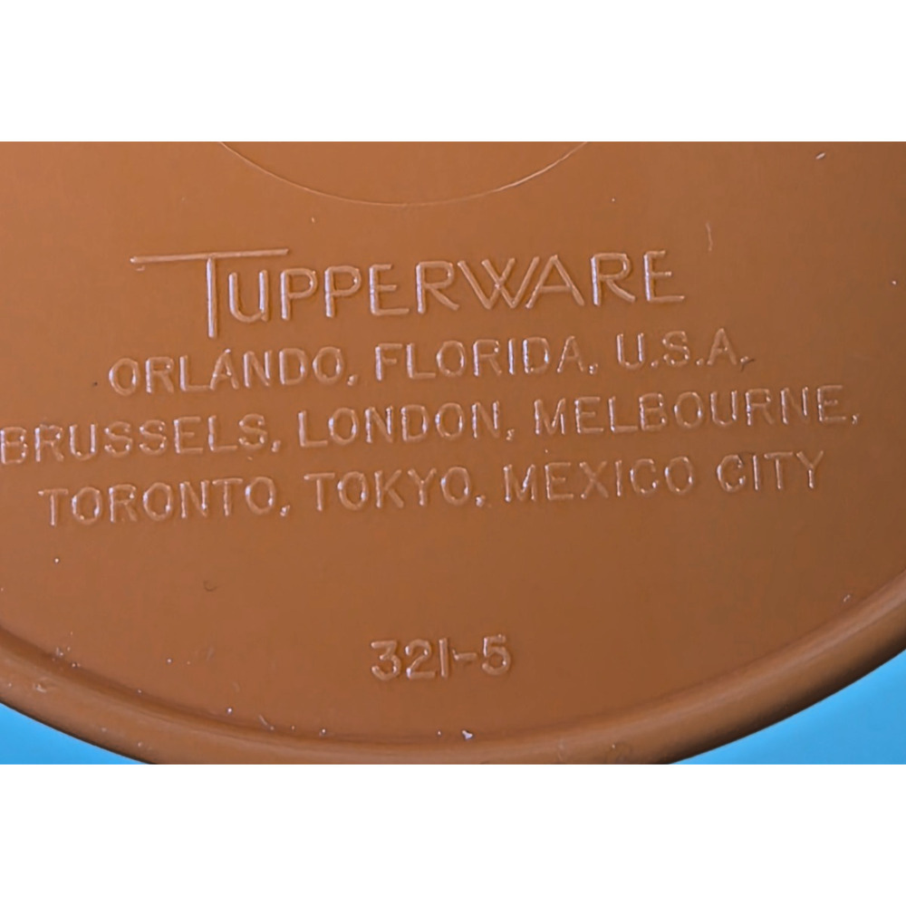 2 Vtg Tupperware Orange Canister Container 321-5 Pour Sheer Lid 563-1 Picnic NEW - Picture 4 of 5